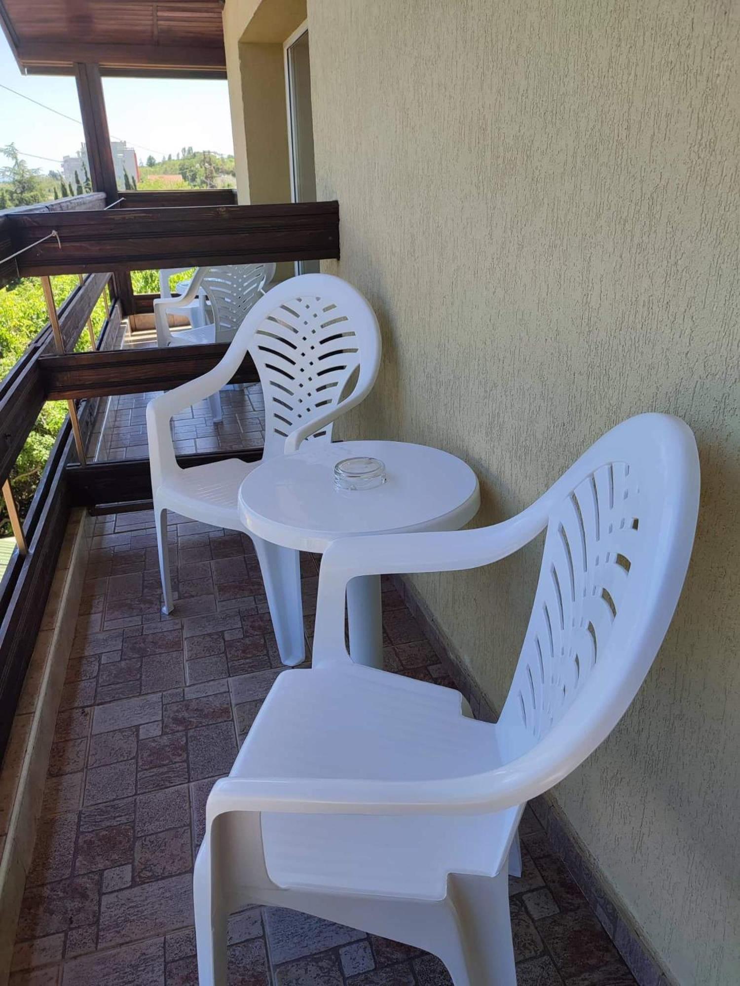 Enjoy Guest House Golden Sands Luaran gambar